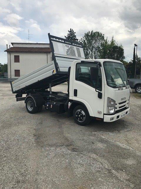 Isuzu M21 a Diesel in vendita su AVI Veicoli Industriali