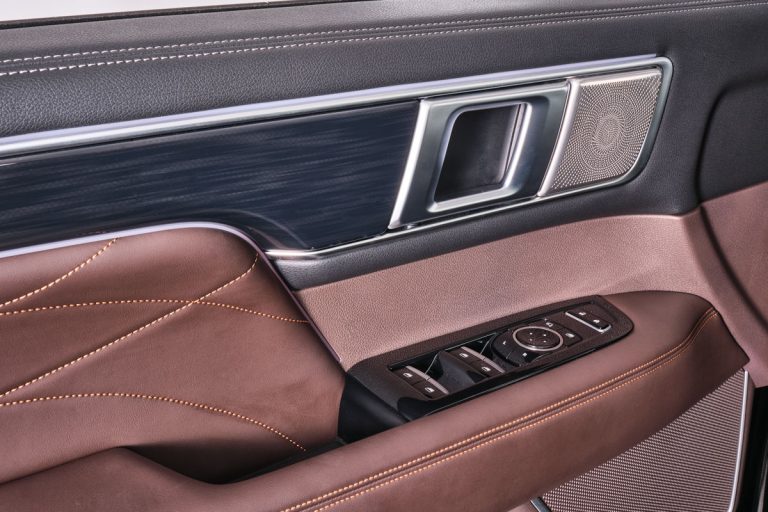 FOTON V9 interno_015