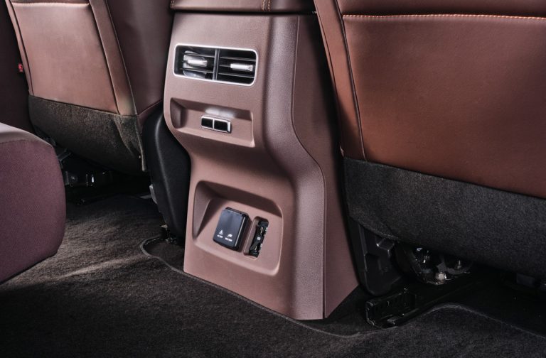 FOTON V9 interno_017