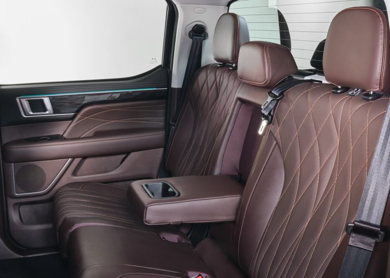 FOTON V9 interno_019