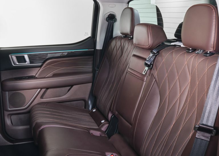 FOTON V9 interno_020