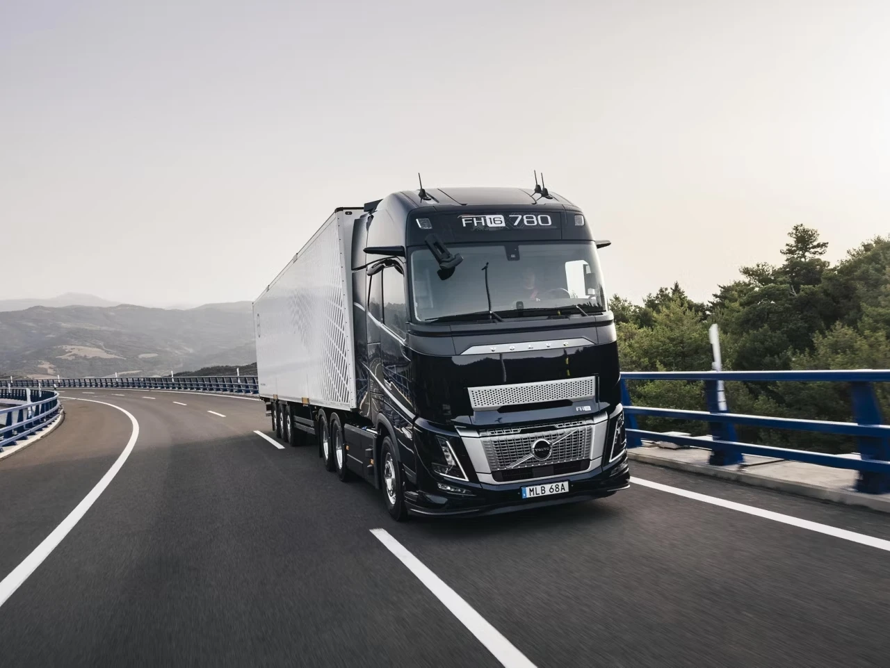 Volvo FH Aero (3)