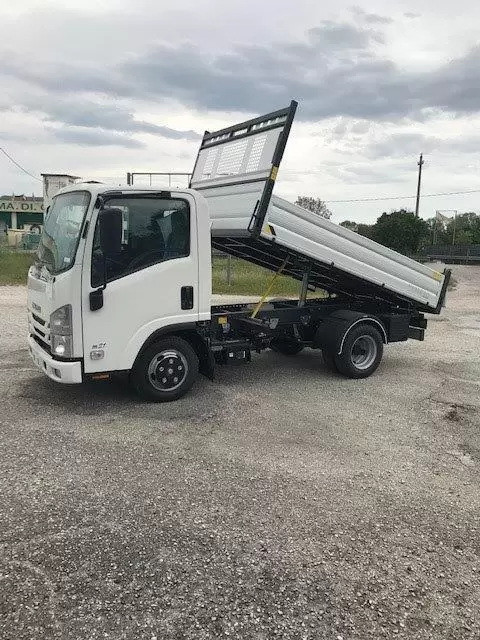 Isuzu M21 a Diesel in vendita su AVI Veicoli Industriali